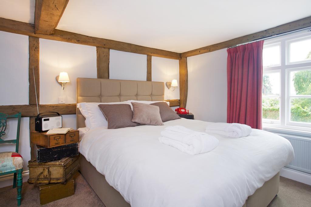 The Queen'S Inn Hawkhurst Room photo